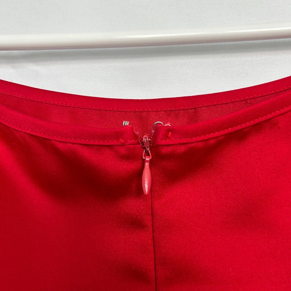 Zum Zum by Niki Livas Red Two-Piece Formal Gown - Picture 11 of 16